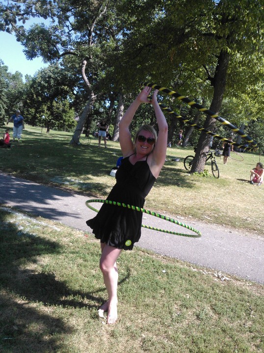 Hooping with two hoops