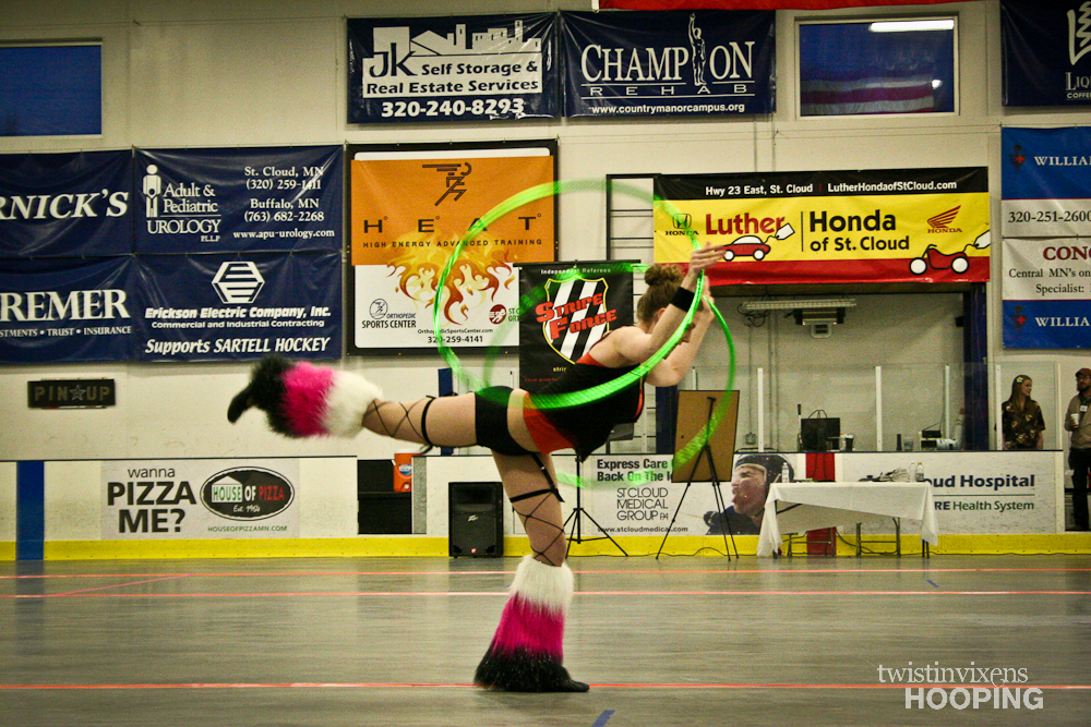 Twistin Vixens Hooping Performance at SCAR Dolls Roller Derby