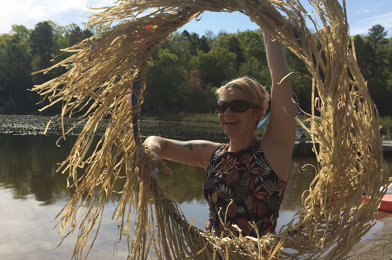 ©Twistin Vixens Hooping Hula Skirt